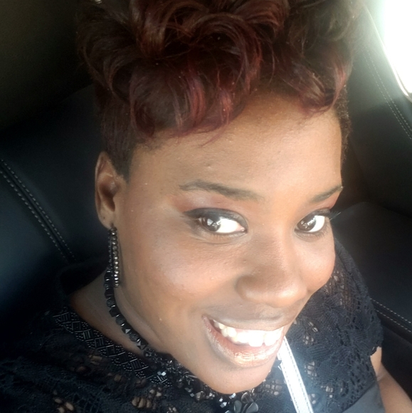 Meet your Posher, Jasmine - Picture 5 of 9